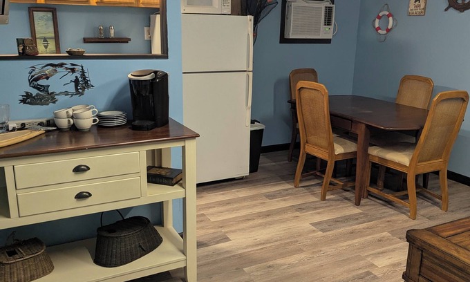 Dandridge Apartment | Charming 1-bedroom apartment in wonderful Dandridge