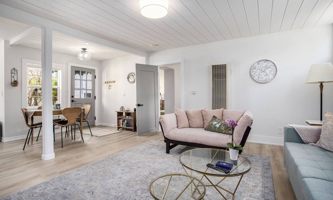West Alameda Cottage | Charming 1-bedroom cottage in Alameda