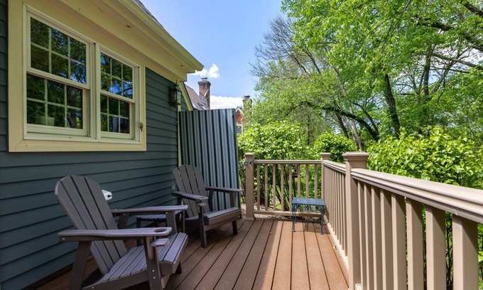 The Galena Territory House | Charming 1-Bedroom Cozy Retreat