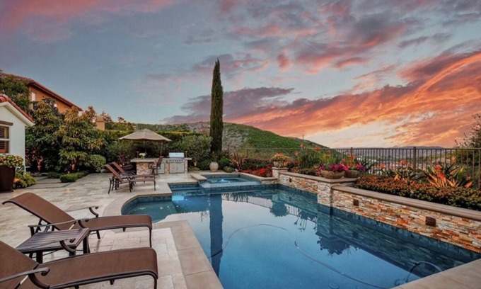 San Clemente House | Charming 1-bedroom house in fabulous San Juan Capistrano with fitness room, WiFi