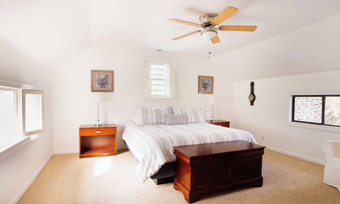 Petaluma House | Charming 1870 Farmhouse in the Heart of Petaluman