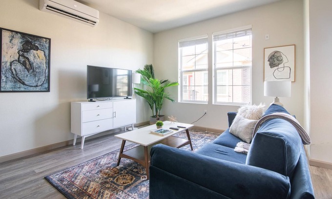 Pleasanton Apartment | Charming 1BR in Pleasanton, Parking + Pet-Friendly