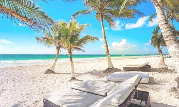 Zona Hotelera Apartment | Charming 1BR Suite | Main Strip & Beach at Tulum