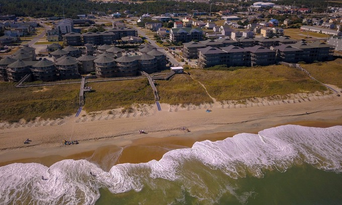 Colington Resort | Charming 2-bedroom resort across the street from the ocean in Kill Devil Hills.