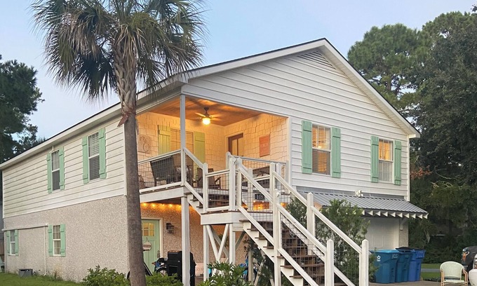 Saint Simons Island Apartment | Charming 2-bedroom beach getaway on beautiful St. Simons Island!