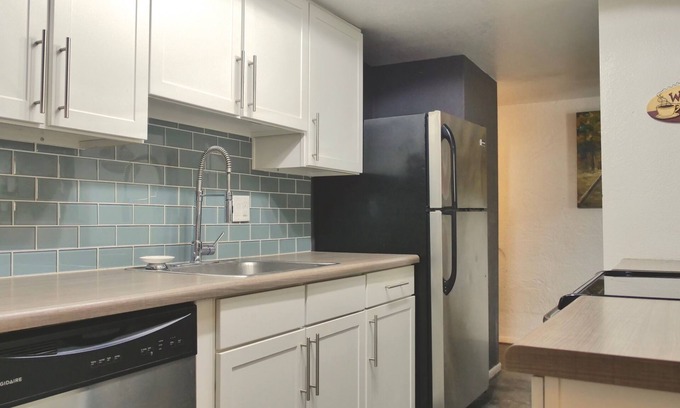 Encanto Condo | Charming 2-bedroom 1Bath Jack and Jill condo with WiFi, AC in wonderful Phoenix