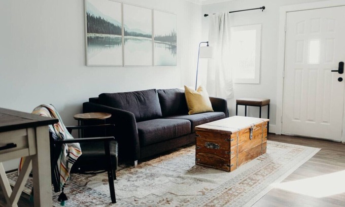 Byrdstown Bed & Breakfast | Charming 2 Bedroom/2 Bath Suite at the Lakeside!