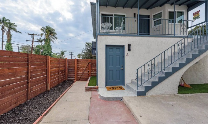 City Heights Apartment | Charming 2-bedroom apartment in Central San Diego with AC!