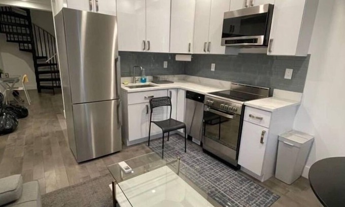Harlem Apartment | Charming 2-bedroom apartment with AC, WiFi in brilliant East Harlem