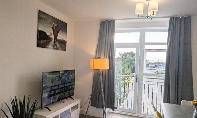 Rugby Apartment | Charming 2-bedroom apartment in Rugby