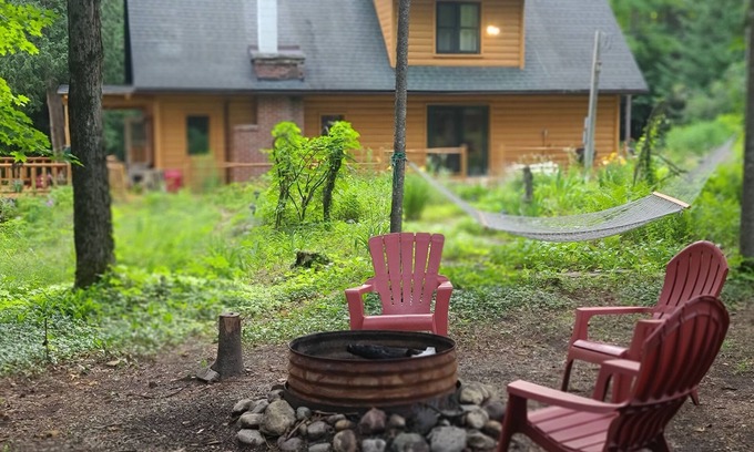 Vanderbilt Cabin | Charming 2-bedroom cabin in delightful Vanderbilt with WiFi, AC
