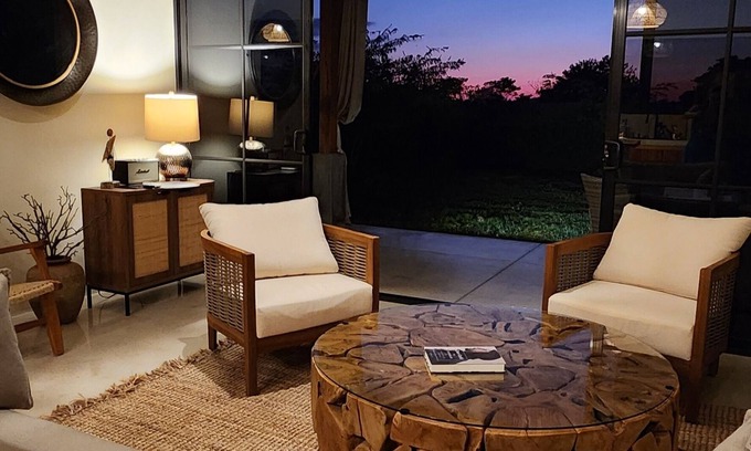 Paraiso House | Charming 2-bedroom house with AC, WiFi in peaceful Playa Negra
