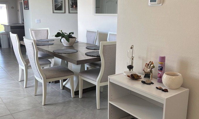 Kissimmee House | Charming 2-bedroom in a beautiful house in Kissimmee with WiFi and AC