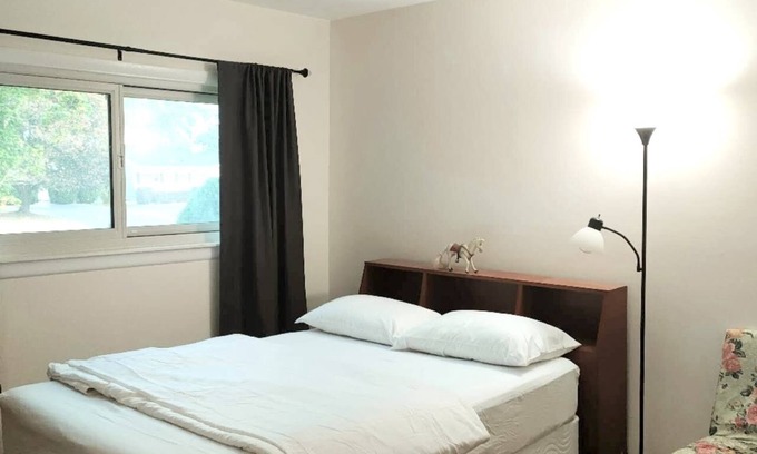 Rochester House | Charming 2-bedroom + office house, safe, quiet, and convenient