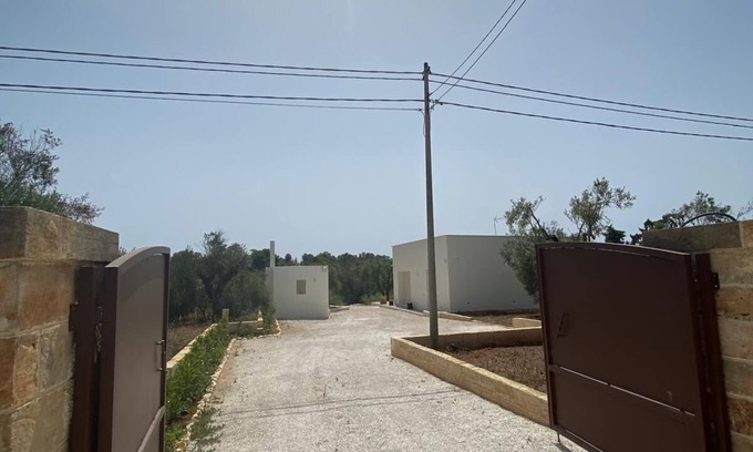 Torre San Giovanni House | Charming 2-bedroom house in pleasant Torre San Giovanni with AC