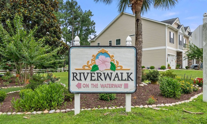 Myrtle Beach Apartment | Charming 2BR apartment w/WiFi, Patio & Pools