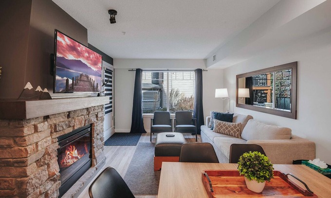 Dead Man's Flats Apartment | Charming 2BR condo near Canmore and Banff - Hot tub, gym, pet friendly