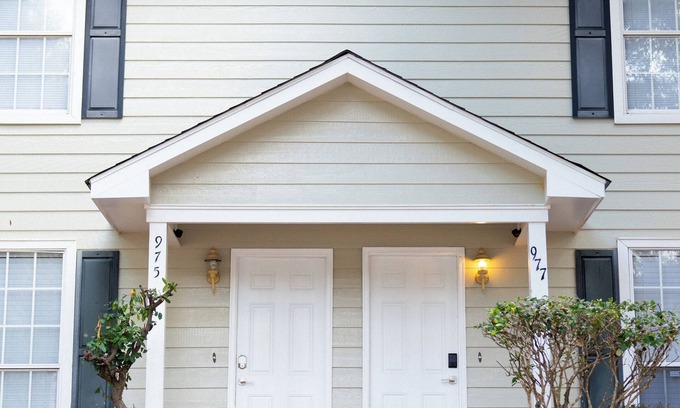 Mobile Apartment | Charming 2BR Home Pet-Friendly Stay