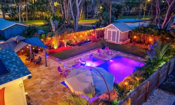 Coquina Key House | Charming 3-bedroom house with Pool, WiFi and AC in St. Petersburg