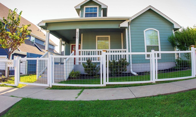 McKinney House | Charming 3-Bedroom, 2-Bath Home with Office – Just 7 Min to Downtown McKinney!
