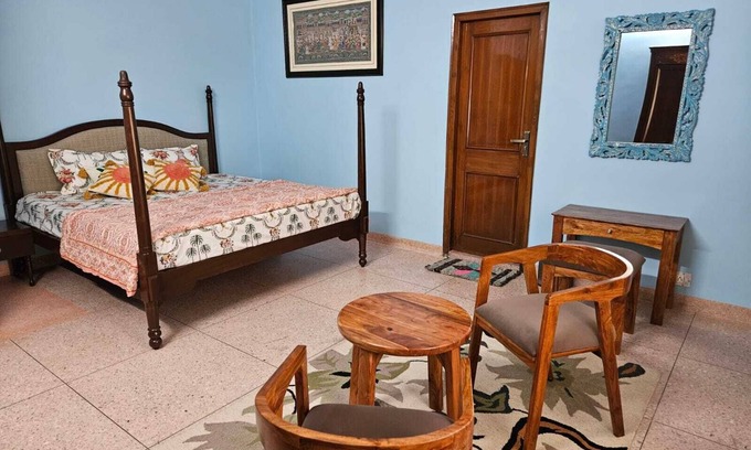 Panch Batti Bed & Breakfast | Charming 3-bedroom bed & breakfast in marvelous Jaipur with WiFi, AC