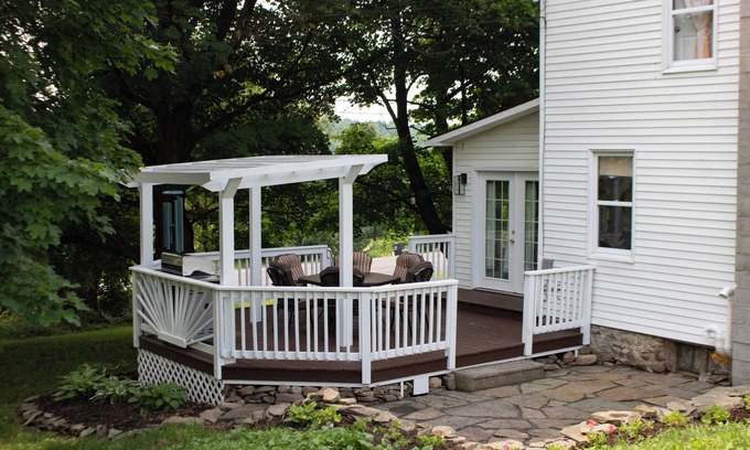 Bluff Point Cottage | Charming 3-bedroom cottage in lovely Keuka Park- Family friendly