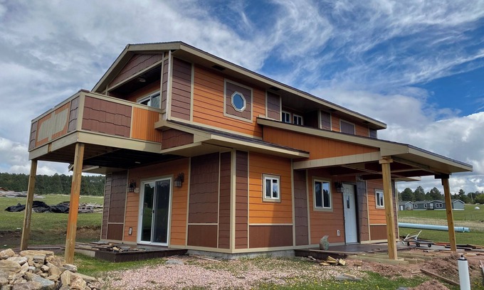 Custer Cabin | Charming 3-bedroom cabin in delightful Custer with views of Black Elk Peak!
