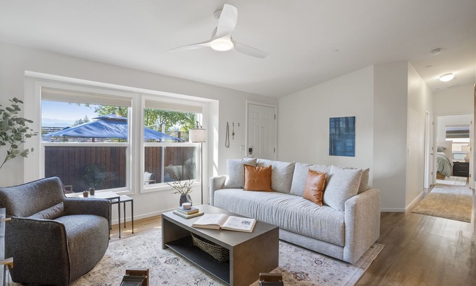 Sonoma Cottage | Charming 3-bedroom cottage just blocks to the Sonoma Plaza.