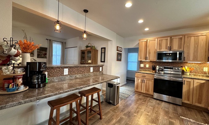 Ironwood House | Charming 3-bedroom home in Ironwood with custom tiled showers. Dog-Friendly.