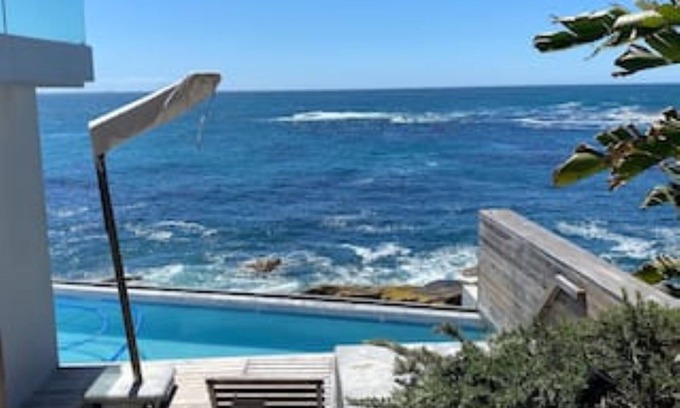 Durban House | Charming 3-bedroom house in delightful Durban with WiFi