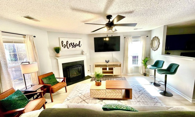 Columbia House | Charming 3-bedroom. Trail & Lake Access. Minutes from Ft. Jackson and Downtown.