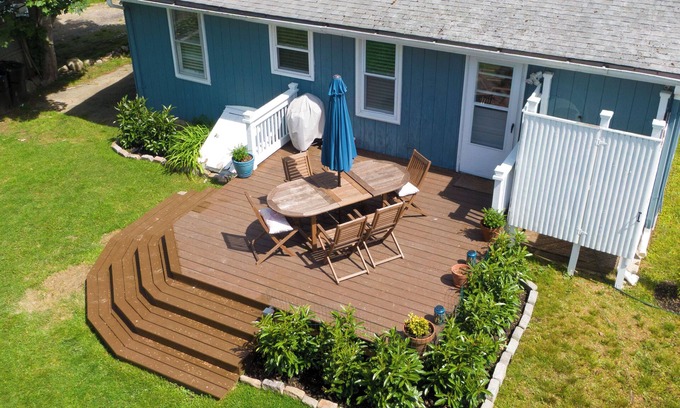 Narragansett Cottage | Charming 3-bedroom cottage with AC and WiFi in quaint Narragansett