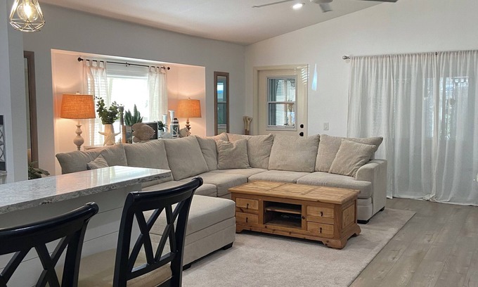 Punta Gorda House | Charming 3-bedroom house in delightful Punta Gorda with AC