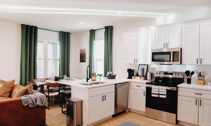 Boiling Springs House | Charming 3-bedroom house with WiFi near Spartanburg, SC