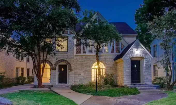 Lower Greenville House | Charming 3 BR M-streets home off Lower Greenville