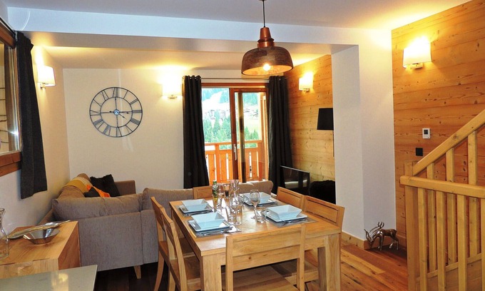 Les Gets Apartment | Charming 3* Triplex with Parking, WiFi, Near Village Center