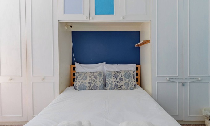 Walworth House | Charming 3BR Home with Garden in Kennington