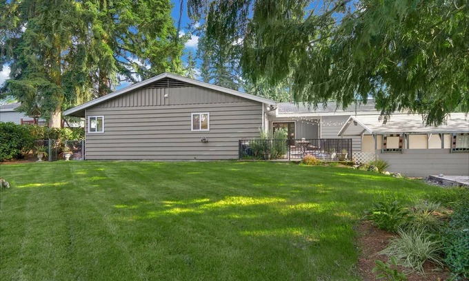 Kenmore House | Charming 3BR Retreat, Lush Yard