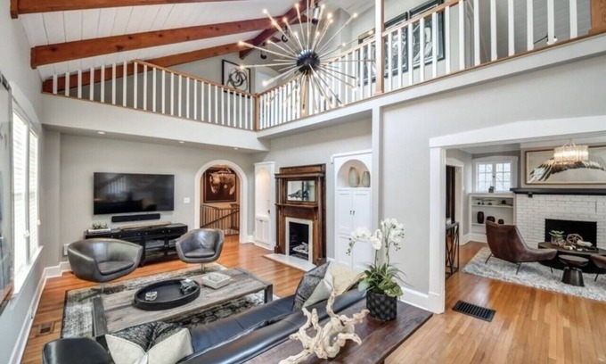 Virginia Highland House | Charming 4 Bedroom Bungalow With Heated Pool Close To Piedmont Park