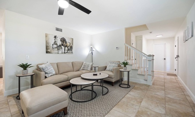 Fellowship House | Charming 4-bedroom house with WiFi and AC less than 1 minute to WEC, Ocala