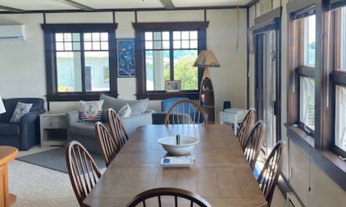 Grenell House | Charming 4 Bedroom Private Island Escape in the 1000 islands!