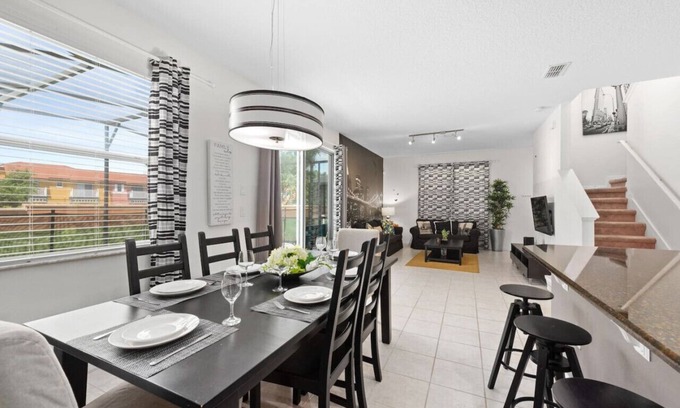 Bellavida Apartment | Charming 4BD Pet Friendly Home with Pool and BBQ