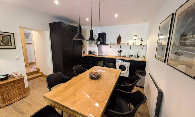 Areches Apartment | Charming 6-person apartment with sunny terrace at the foot of the slopes