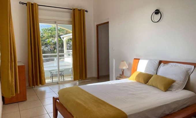 Trois Mares Apartment | Charming accommodation,spa and heated swimming-pool