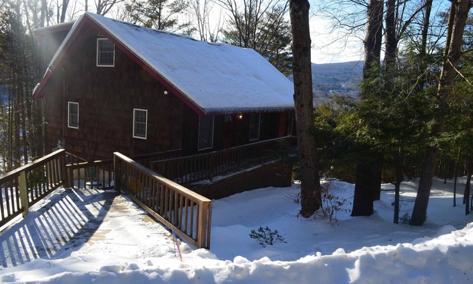 Ludlow House | Charming & Affordable Home! 1.5 miles from Okemo!