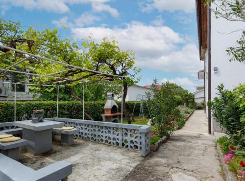 Krk Apartment | Charming and Tranquil Krk Center Apartment