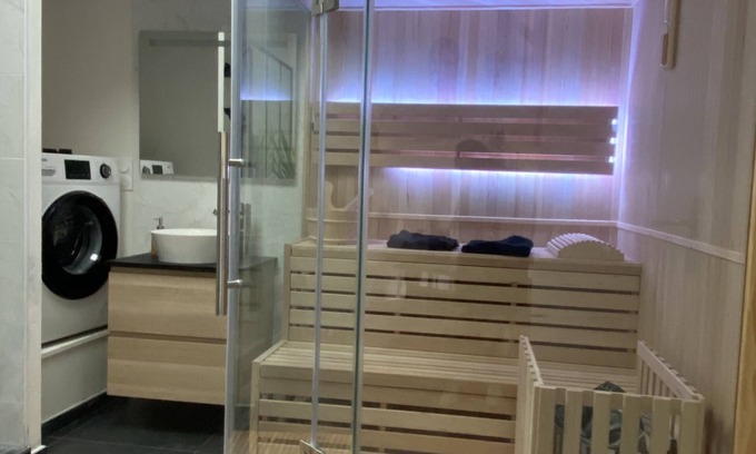 Fontenay-le-Comte Apartment | Charming apartment with SPA