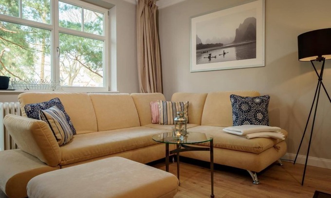 Wannsee Apartment | Charming Apartment in Wannsee with Barbecue and Beautiful View