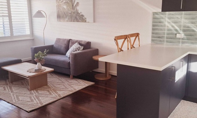 Rockingham Apartment | Charming Apt Min from Rockingham Beach