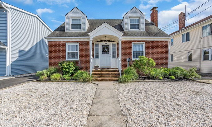 Point Pleasant Beach Apartment | Charming Beach Apartment 1 Block to the Beach